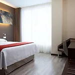 Nh Diagonal Center Hotel 3*