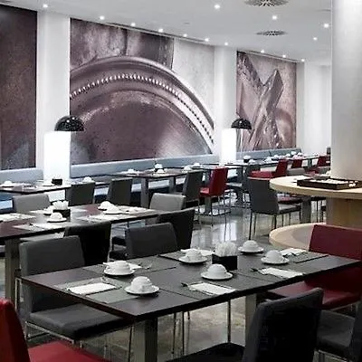 Nh Diagonal Center Otel Barselona